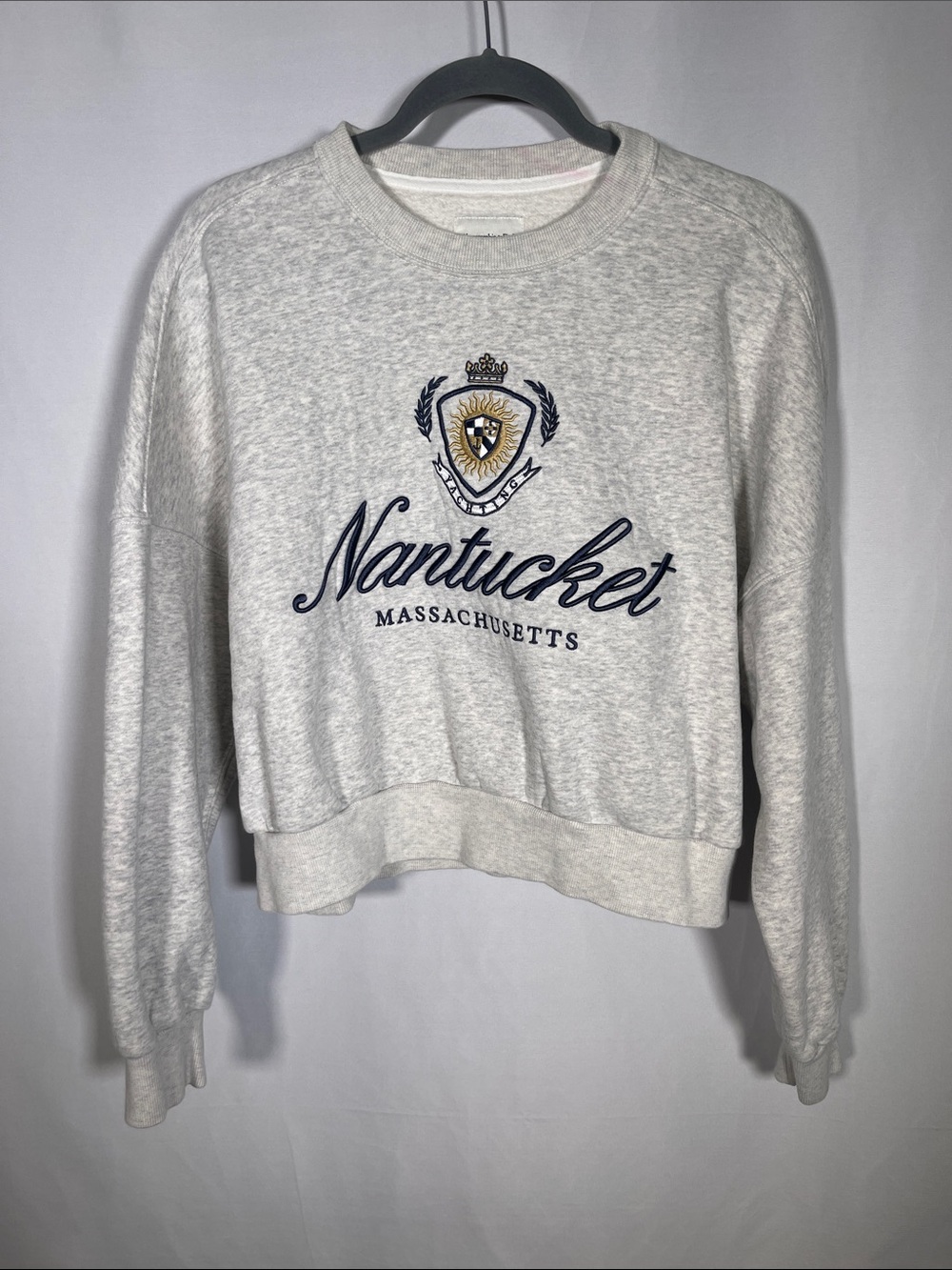 ABERCROMBIE & FITCH WOMENS NANTUCKET GRAPHIC CREWNECK SOFT A&F LARGE GRAY